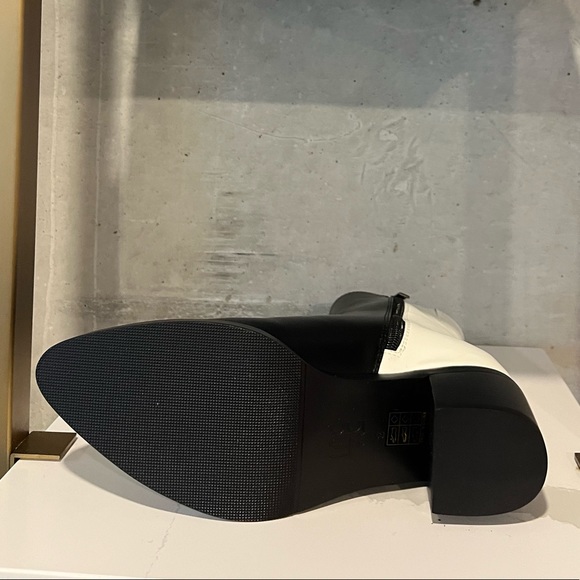 MCLC Balancing Act bootie - Picture 4 of 8